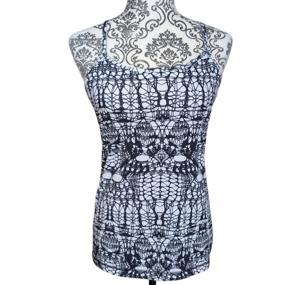 Lululemon Power Y Tank Top White Black Glacier Lace Rel: 12/2011 Women's size 8 - Picture 9 of 12